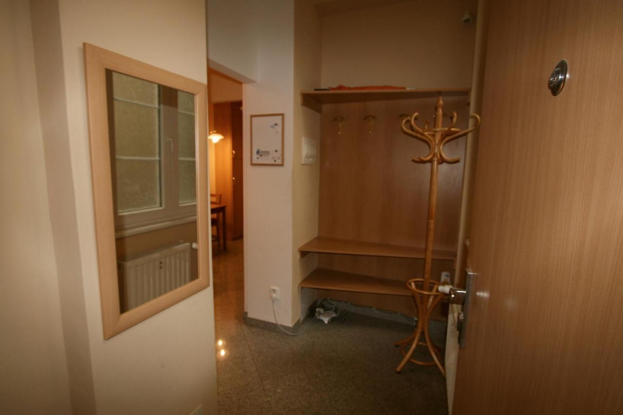 Apartment No. 12 Trziste 29 Karlsbad Buitenkant foto